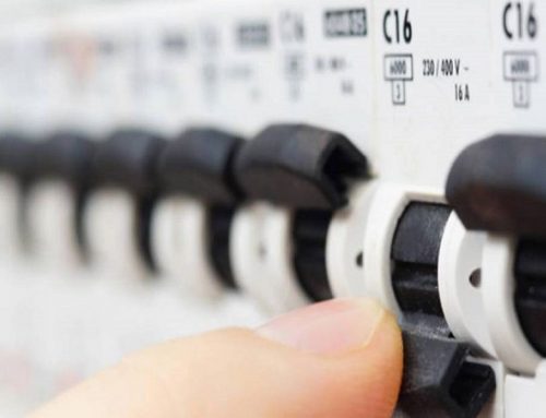 ¿Qué componentes debe tener el cuadro eléctrico de una vivienda?